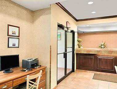 Super 8 By Wyndham Grayville Eksteriør bilde